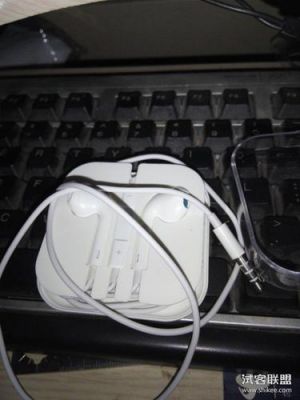 iphone4s耳机电脑（苹果手机耳机插在电脑上有用吗?）