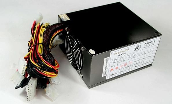 电脑电源输出电流大（电脑电源的输出电流是固定的吗）
