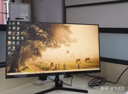 27寸电脑显示屏大吗(27寸电脑显示器尺寸长宽多少厘米)-图2 27寸电脑显示屏大吗(27寸电脑显示器尺寸长宽多少厘米)-图2