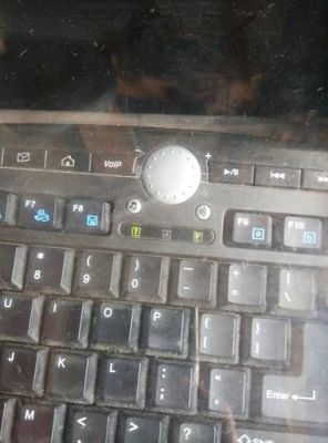 电脑按键盘没反应（电脑按键盘没反应不能打字开关在哪）