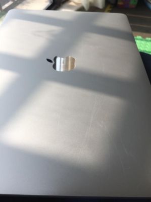 苹果电脑外壳刮痕（苹果电脑外壳刮痕怎么修复）