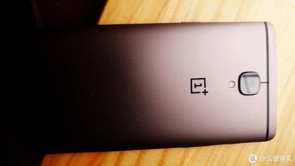一加3t可以刷win10系统吗?一加3t是安卓机皇吗-图2 一加3t可以刷win10系统吗?一加3t是安卓机皇吗-图2