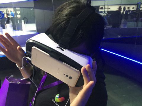 vivo VR眼镜怎么用?头控vr安卓游戏-图2 vivo VR眼镜怎么用?头控vr安卓游戏-图2
