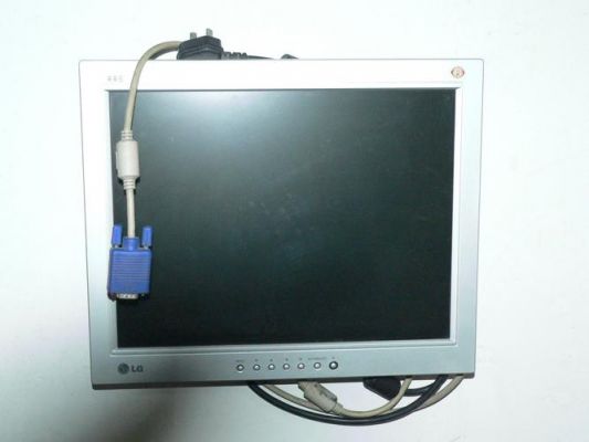 电脑主机如何连接液晶电视（电脑主机如何连接液晶电视机）