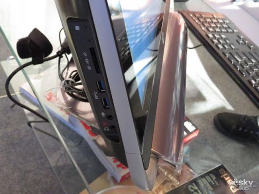 hp23寸一体电脑拆机（hp23一体机电脑拆机图解）