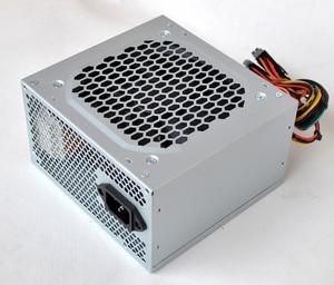 电脑电源外壳上长条孔的作用（电脑电源外壳上长条孔的作用大吗）