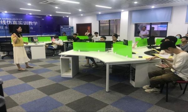 鸿官通信(鸿官通信工程招聘)-图3 鸿官通信(鸿官通信工程招聘)-图3