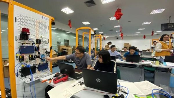 物联网技术总监是啥职位（物联网工程师岗位职责）