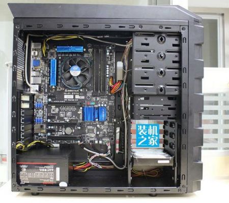 电脑主机箱里都是什么(电脑主机箱里都是什么东西)-图2 电脑主机箱里都是什么(电脑主机箱里都是什么东西)-图2