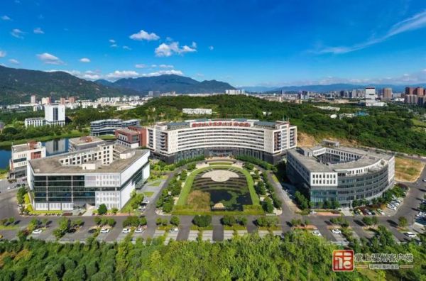 福大物联网哪个学院（福大物理与信息工程学院）