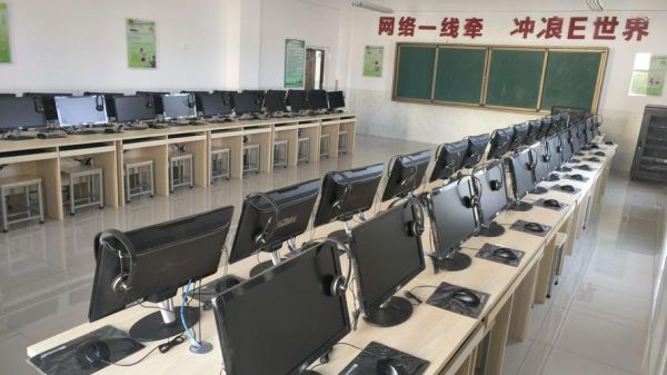 教学用云端（云教室设备有哪些）