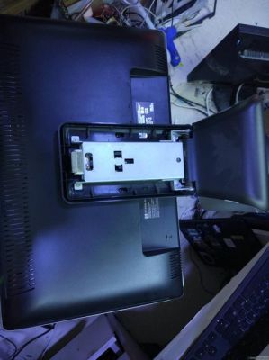 电脑漏光能自己拆开修么的简单介绍